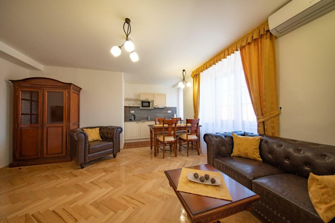 Residence Safari Resort - Chateau Borovany  Exterior photo